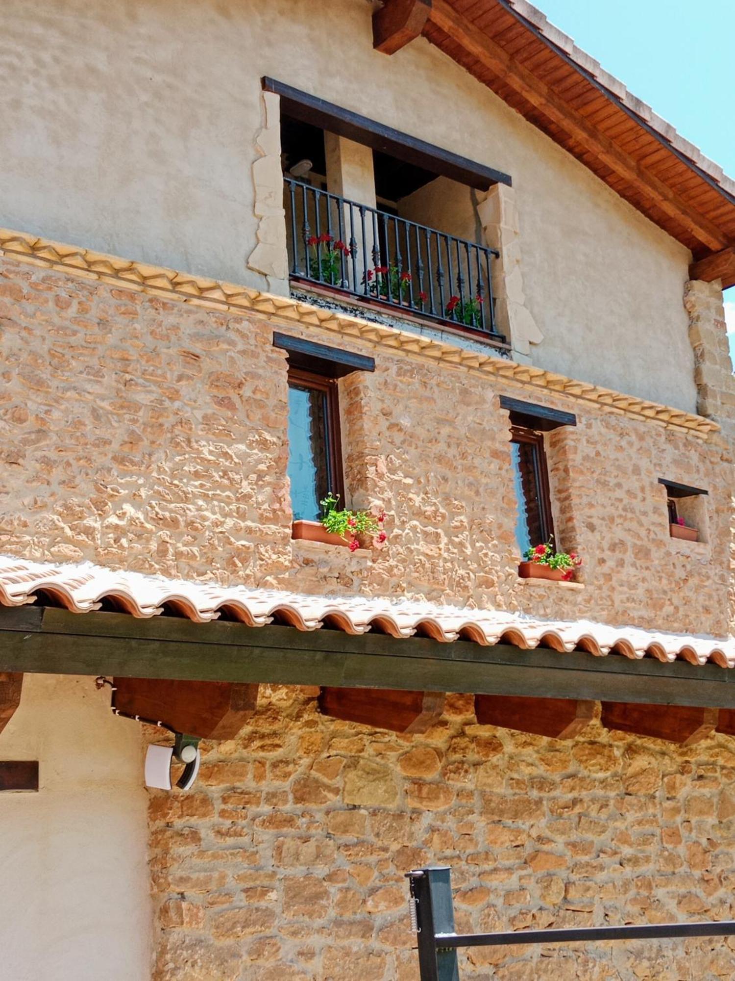 Casa Jeronimo * Loporzano